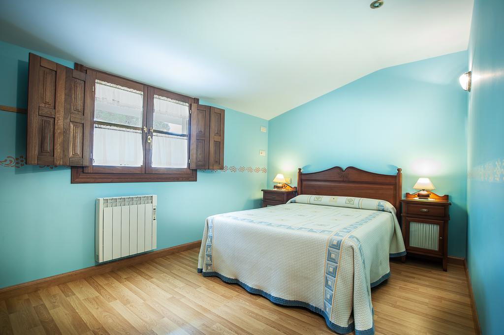 Apartamentos El Pradon De Santa Marina Parres de Llanes Kamer foto