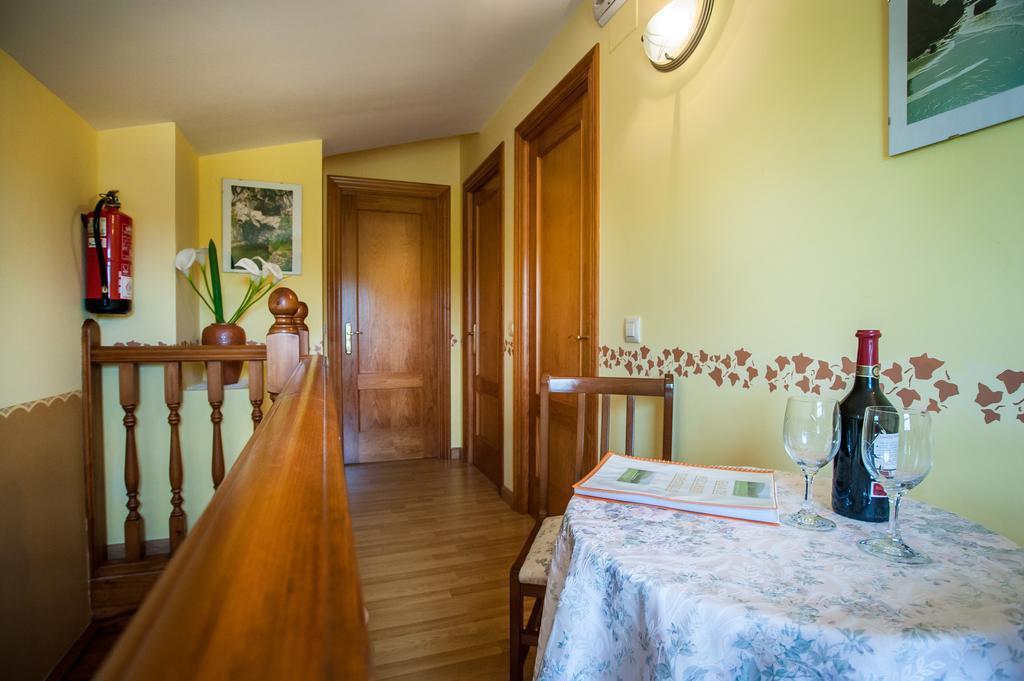 Apartamentos El Pradon De Santa Marina Parres de Llanes Kamer foto