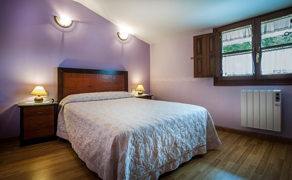 Apartamentos El Pradon De Santa Marina Parres de Llanes Kamer foto